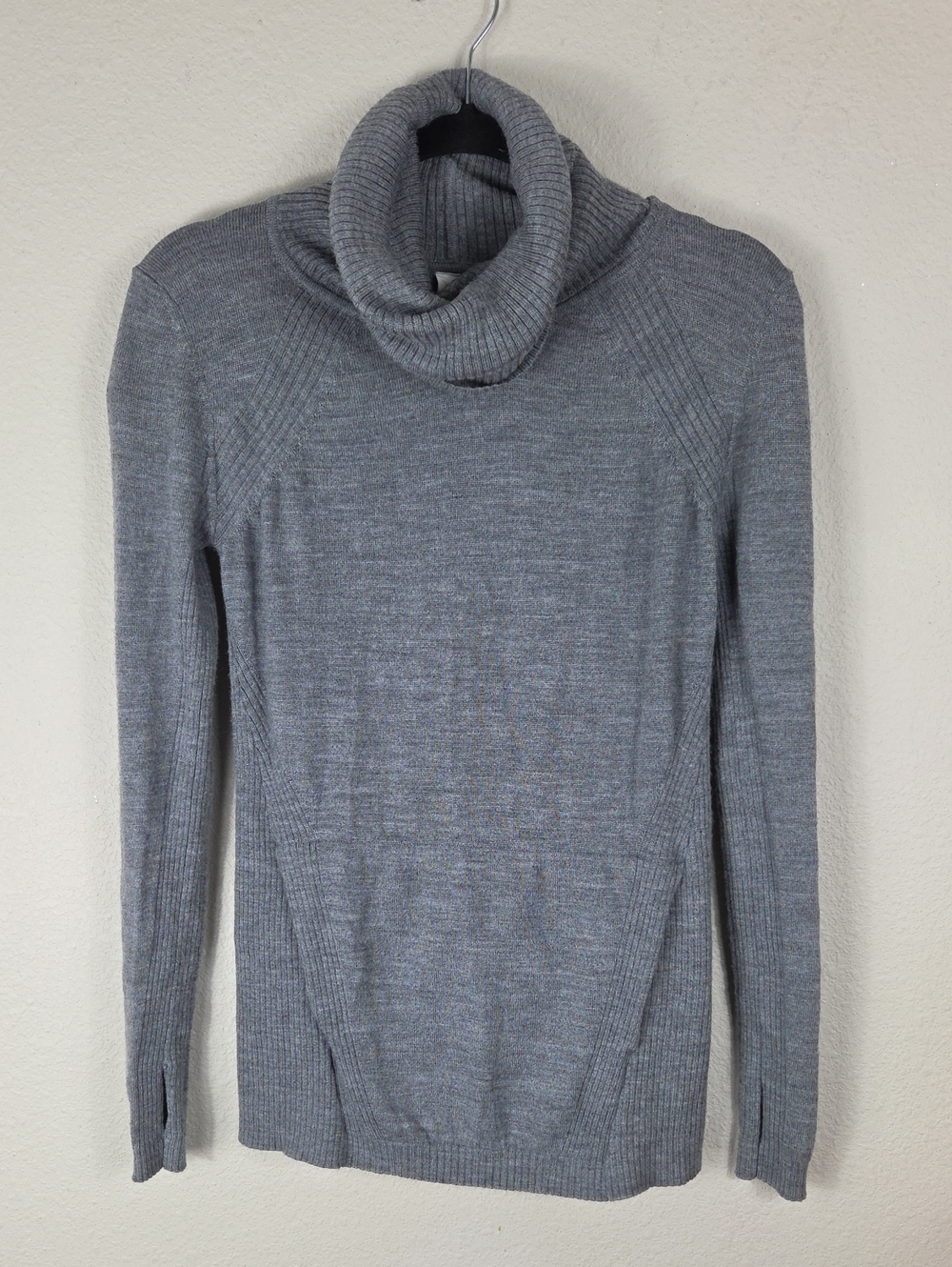 Lululemon Sz 4 Gray Merino Wool Turtleneck Pockets Sweat & Savasana Sweater